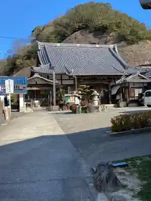 影向寺の本殿・本堂