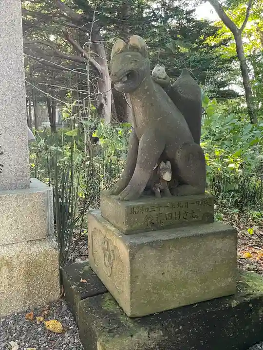 千歳神社の狛犬