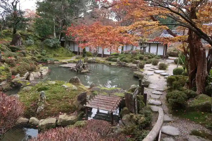 西明寺の庭園