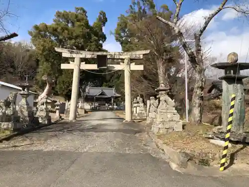 八幡神社の鳥居