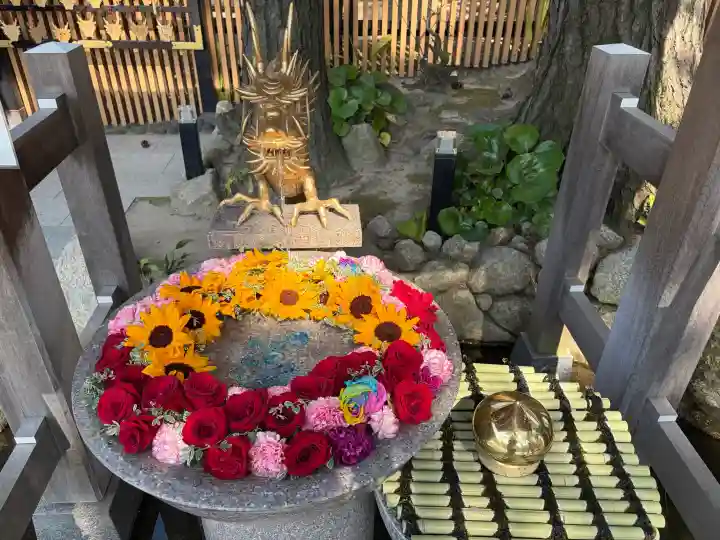 白山神社の{uncategorized: "未分類", other: "その他", undefined: "問題あり", building: "その他建物", grave: "お墓", sacred_gate: "鳥居", guardian: "狛犬", statue: "像", buddha: "仏像", history: "歴史", nature: "自然", garden: "庭園", animal: "動物", pagoda: "塔", temizu: "手水舎", mountain_gate: "山門・神門", sanctuary: "本殿・本堂", subordinate: "末社・摂社", art: "芸術", scenery: "景色", jizo: "地蔵", ema: "絵馬", goshuin: "御朱印", omikuji: "おみくじ", items: "授与品その他", amulet: "お守り", goshuincho: "御朱印帳", eats: "食事", festival: "お祭り", votive_dance: "神楽", shichigosan: "七五三参", wedding: "結婚式", experience: "体験その他", initially: "初詣", around: "周辺", anti_infection: "感染症対策"}