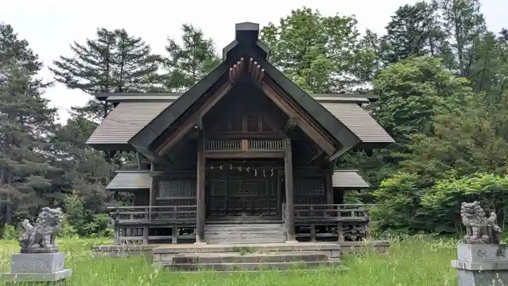 南富良野神社の本殿・本堂