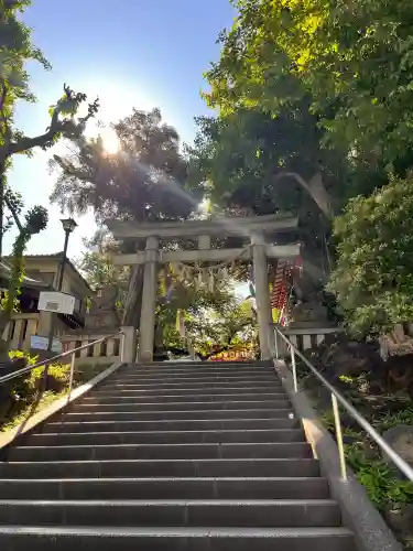 居木神社の{uncategorized: "未分類", other: "その他", undefined: "問題あり", building: "その他建物", grave: "お墓", sacred_gate: "鳥居", guardian: "狛犬", statue: "像", buddha: "仏像", history: "歴史", nature: "自然", garden: "庭園", animal: "動物", pagoda: "塔", temizu: "手水舎", mountain_gate: "山門・神門", sanctuary: "本殿・本堂", subordinate: "末社・摂社", art: "芸術", scenery: "景色", jizo: "地蔵", ema: "絵馬", goshuin: "御朱印", omikuji: "おみくじ", items: "授与品その他", amulet: "お守り", goshuincho: "御朱印帳", eats: "食事", festival: "お祭り", votive_dance: "神楽", shichigosan: "七五三参", wedding: "結婚式", experience: "体験その他", initially: "初詣", around: "周辺", anti_infection: "感染症対策"}
