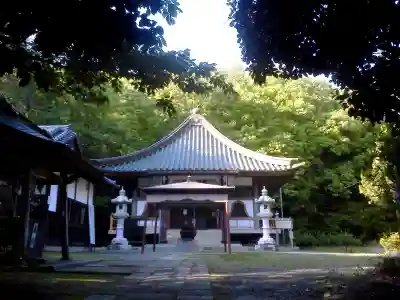 清滝寺の本殿・本堂