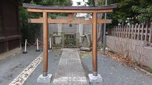 嶺御嶽神社の鳥居