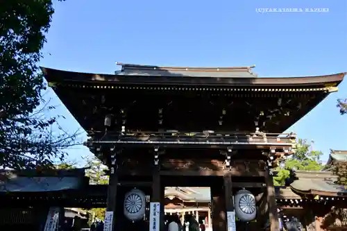 寒川神社の山門・神門