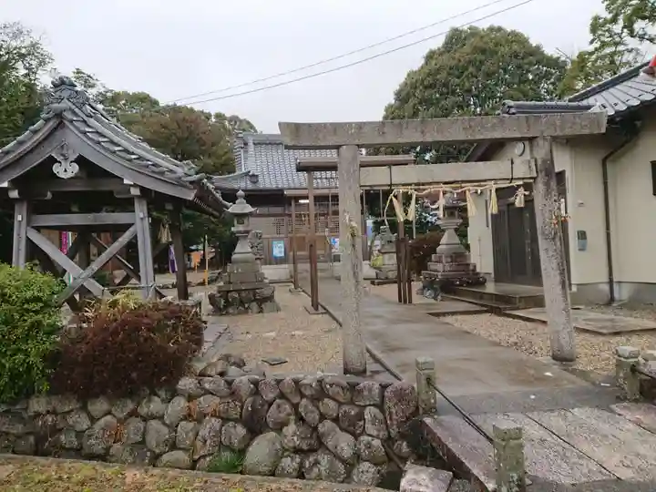 西汰上神明社のその他建物