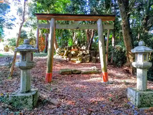 八幡社の鳥居