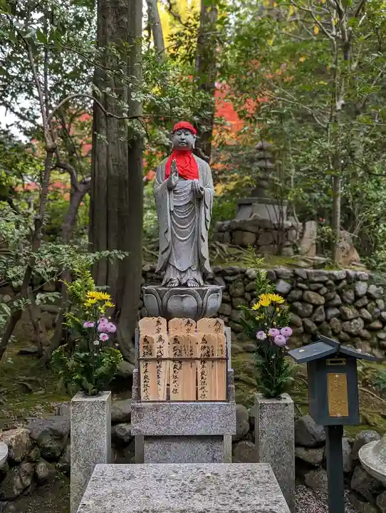 桂春院の地蔵