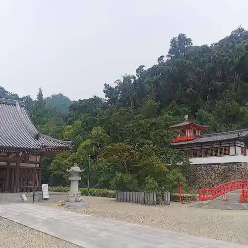 瀧安寺の本殿・本堂
