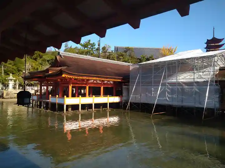 厳島神社(広島県)
