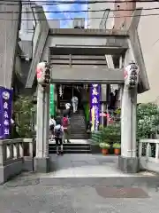 烏森神社の鳥居