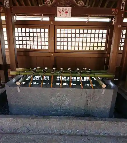 鎮西大社諏訪神社の手水