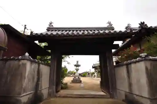 長尾寺の山門