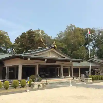 三重縣護國神社の{uncategorized: "未分類", other: "その他", undefined: "問題あり", building: "その他建物", grave: "お墓", sacred_gate: "鳥居", guardian: "狛犬", statue: "像", buddha: "仏像", history: "歴史", nature: "自然", garden: "庭園", animal: "動物", pagoda: "塔", temizu: "手水舎", mountain_gate: "山門・神門", sanctuary: "本殿・本堂", subordinate: "末社・摂社", art: "芸術", scenery: "景色", jizo: "地蔵", ema: "絵馬", goshuin: "御朱印", omikuji: "おみくじ", items: "授与品その他", amulet: "お守り", goshuincho: "御朱印帳", eats: "食事", festival: "お祭り", votive_dance: "神楽", shichigosan: "七五三参", wedding: "結婚式", experience: "体験その他", initially: "初詣", around: "周辺", anti_infection: "感染症対策"}