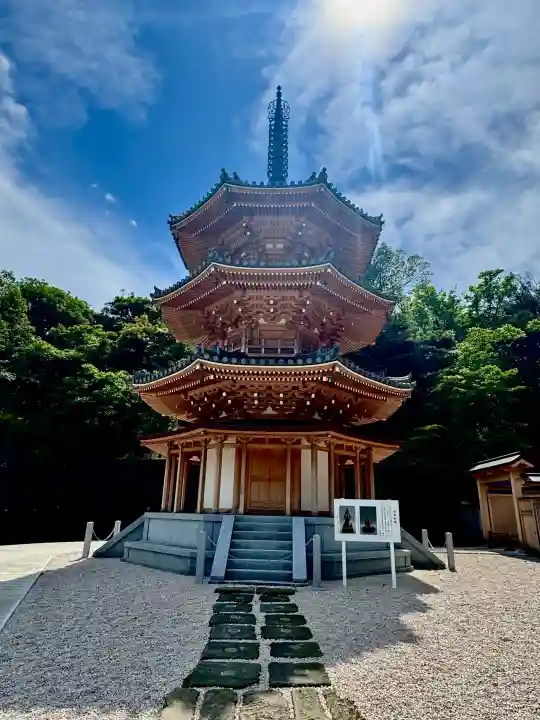 日本寺の{uncategorized: "未分類", other: "その他", undefined: "問題あり", building: "その他建物", grave: "お墓", sacred_gate: "鳥居", guardian: "狛犬", statue: "像", buddha: "仏像", history: "歴史", nature: "自然", garden: "庭園", animal: "動物", pagoda: "塔", temizu: "手水舎", mountain_gate: "山門・神門", sanctuary: "本殿・本堂", subordinate: "末社・摂社", art: "芸術", scenery: "景色", jizo: "地蔵", ema: "絵馬", goshuin: "御朱印", omikuji: "おみくじ", items: "授与品その他", amulet: "お守り", goshuincho: "御朱印帳", eats: "食事", festival: "お祭り", votive_dance: "神楽", shichigosan: "七五三参", wedding: "結婚式", experience: "体験その他", initially: "初詣", around: "周辺", anti_infection: "感染症対策"}
