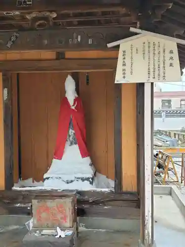 西新井大師総持寺の地蔵