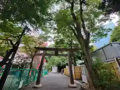 東郷神社の鳥居