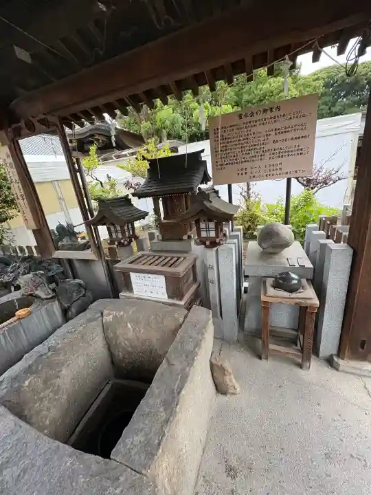 真清田神社の{uncategorized: "未分類", other: "その他", undefined: "問題あり", building: "その他建物", grave: "お墓", sacred_gate: "鳥居", guardian: "狛犬", statue: "像", buddha: "仏像", history: "歴史", nature: "自然", garden: "庭園", animal: "動物", pagoda: "塔", temizu: "手水舎", mountain_gate: "山門・神門", sanctuary: "本殿・本堂", subordinate: "末社・摂社", art: "芸術", scenery: "景色", jizo: "地蔵", ema: "絵馬", goshuin: "御朱印", omikuji: "おみくじ", items: "授与品その他", amulet: "お守り", goshuincho: "御朱印帳", eats: "食事", festival: "お祭り", votive_dance: "神楽", shichigosan: "七五三参", wedding: "結婚式", experience: "体験その他", initially: "初詣", around: "周辺", anti_infection: "感染症対策"}