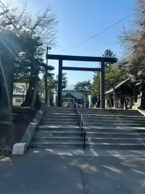 江別神社の{uncategorized: "未分類", other: "その他", undefined: "問題あり", building: "その他建物", grave: "お墓", sacred_gate: "鳥居", guardian: "狛犬", statue: "像", buddha: "仏像", history: "歴史", nature: "自然", garden: "庭園", animal: "動物", pagoda: "塔", temizu: "手水舎", mountain_gate: "山門・神門", sanctuary: "本殿・本堂", subordinate: "末社・摂社", art: "芸術", scenery: "景色", jizo: "地蔵", ema: "絵馬", goshuin: "御朱印", omikuji: "おみくじ", items: "授与品その他", amulet: "お守り", goshuincho: "御朱印帳", eats: "食事", festival: "お祭り", votive_dance: "神楽", shichigosan: "七五三参", wedding: "結婚式", experience: "体験その他", initially: "初詣", around: "周辺", anti_infection: "感染症対策"}