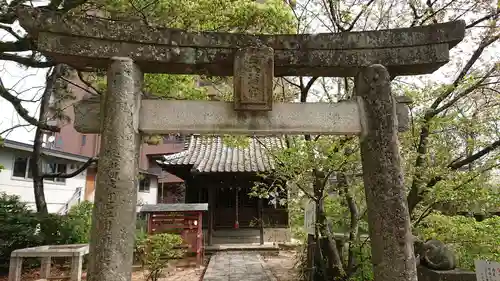 鳥飼八幡宮の末社・摂社
