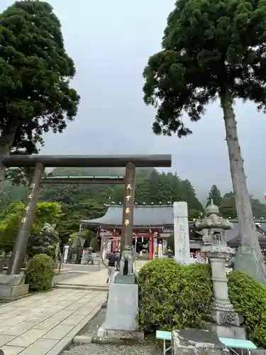 大山阿夫利神社の鳥居