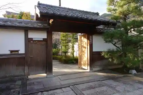 等観院の山門・神門