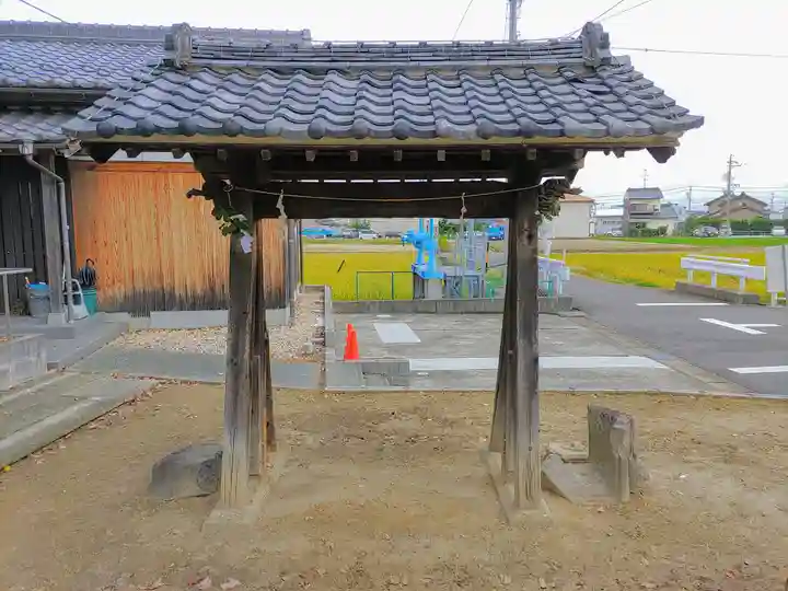 立部社(北市場町)の手水舎