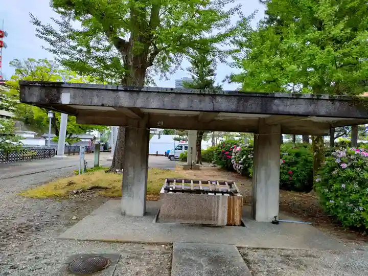 福井神社の手水舎