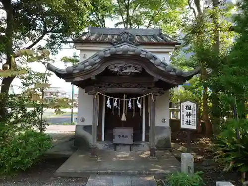 八剱八幡神社の末社