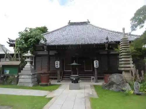 花蔵院の本殿・本堂