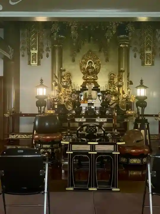 花岳院の{uncategorized: "未分類", other: "その他", undefined: "問題あり", building: "その他建物", grave: "お墓", sacred_gate: "鳥居", guardian: "狛犬", statue: "像", buddha: "仏像", history: "歴史", nature: "自然", garden: "庭園", animal: "動物", pagoda: "塔", temizu: "手水舎", mountain_gate: "山門・神門", sanctuary: "本殿・本堂", subordinate: "末社・摂社", art: "芸術", scenery: "景色", jizo: "地蔵", ema: "絵馬", goshuin: "御朱印", omikuji: "おみくじ", items: "授与品その他", amulet: "お守り", goshuincho: "御朱印帳", eats: "食事", festival: "お祭り", votive_dance: "神楽", shichigosan: "七五三参", wedding: "結婚式", experience: "体験その他", initially: "初詣", around: "周辺", anti_infection: "感染症対策"}