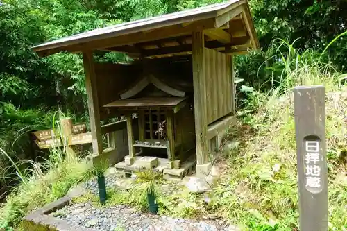 稚児松地蔵の地蔵