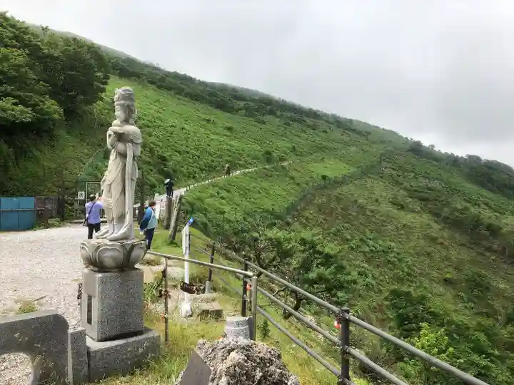 伊吹山(霊峰)の仏像