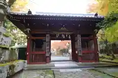 神峯山寺の山門