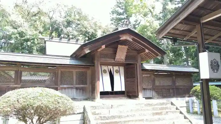 小御門神社の本殿・本堂