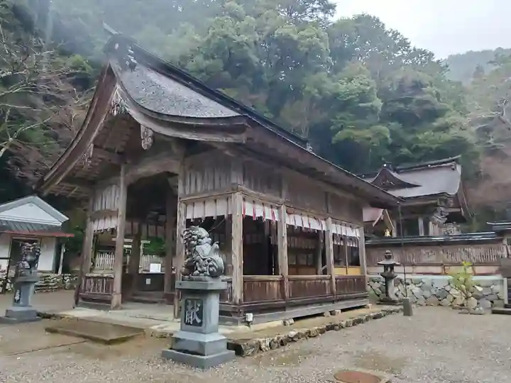 大矢田神社の本殿・本堂