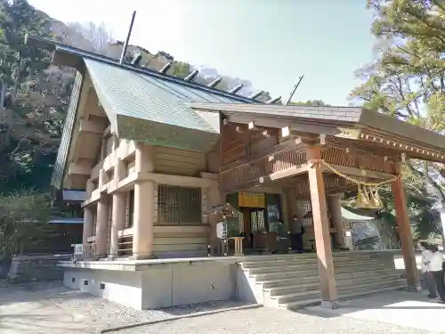 安房神社の本殿・本堂