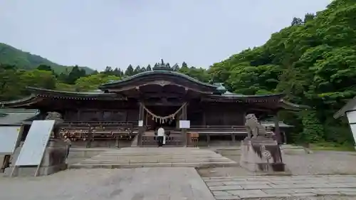 函館八幡宮の本殿