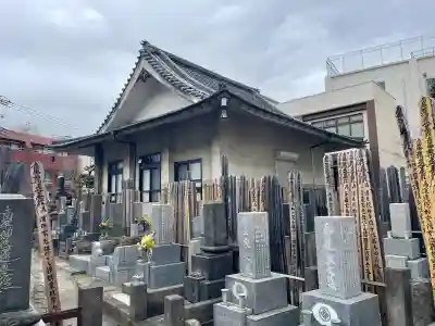 大正寺の{uncategorized: "未分類", other: "その他", undefined: "問題あり", building: "その他建物", grave: "お墓", sacred_gate: "鳥居", guardian: "狛犬", statue: "像", buddha: "仏像", history: "歴史", nature: "自然", garden: "庭園", animal: "動物", pagoda: "塔", temizu: "手水舎", mountain_gate: "山門・神門", sanctuary: "本殿・本堂", subordinate: "末社・摂社", art: "芸術", scenery: "景色", jizo: "地蔵", ema: "絵馬", goshuin: "御朱印", omikuji: "おみくじ", items: "授与品その他", amulet: "お守り", goshuincho: "御朱印帳", eats: "食事", festival: "お祭り", votive_dance: "神楽", shichigosan: "七五三参", wedding: "結婚式", experience: "体験その他", initially: "初詣", around: "周辺", anti_infection: "感染症対策"}