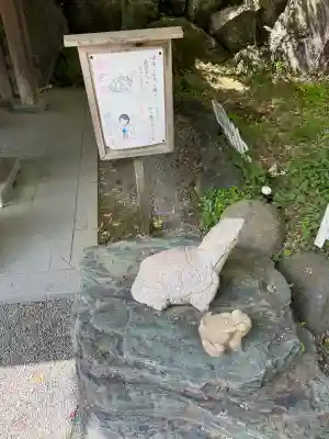 鎌倉宮の{uncategorized: "未分類", other: "その他", undefined: "問題あり", building: "その他建物", grave: "お墓", sacred_gate: "鳥居", guardian: "狛犬", statue: "像", buddha: "仏像", history: "歴史", nature: "自然", garden: "庭園", animal: "動物", pagoda: "塔", temizu: "手水舎", mountain_gate: "山門・神門", sanctuary: "本殿・本堂", subordinate: "末社・摂社", art: "芸術", scenery: "景色", jizo: "地蔵", ema: "絵馬", goshuin: "御朱印", omikuji: "おみくじ", items: "授与品その他", amulet: "お守り", goshuincho: "御朱印帳", eats: "食事", festival: "お祭り", votive_dance: "神楽", shichigosan: "七五三参", wedding: "結婚式", experience: "体験その他", initially: "初詣", around: "周辺", anti_infection: "感染症対策"}