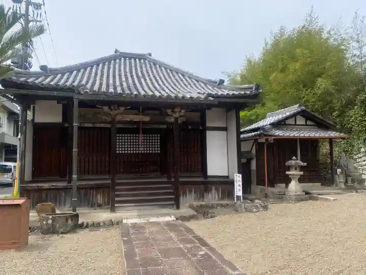 粉河寺の{uncategorized: "未分類", other: "その他", undefined: "問題あり", building: "その他建物", grave: "お墓", sacred_gate: "鳥居", guardian: "狛犬", statue: "像", buddha: "仏像", history: "歴史", nature: "自然", garden: "庭園", animal: "動物", pagoda: "塔", temizu: "手水舎", mountain_gate: "山門・神門", sanctuary: "本殿・本堂", subordinate: "末社・摂社", art: "芸術", scenery: "景色", jizo: "地蔵", ema: "絵馬", goshuin: "御朱印", omikuji: "おみくじ", items: "授与品その他", amulet: "お守り", goshuincho: "御朱印帳", eats: "食事", festival: "お祭り", votive_dance: "神楽", shichigosan: "七五三参", wedding: "結婚式", experience: "体験その他", initially: "初詣", around: "周辺", anti_infection: "感染症対策"}