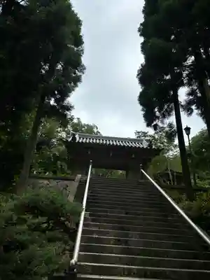 忉利天上寺の山門・神門