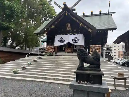 札幌諏訪神社の狛犬