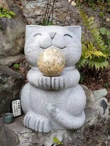 到津八幡神社の狛犬