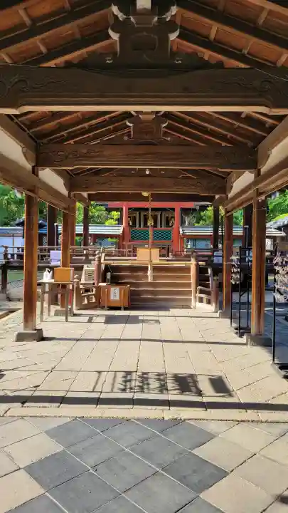 氷室神社の{uncategorized: "未分類", other: "その他", undefined: "問題あり", building: "その他建物", grave: "お墓", sacred_gate: "鳥居", guardian: "狛犬", statue: "像", buddha: "仏像", history: "歴史", nature: "自然", garden: "庭園", animal: "動物", pagoda: "塔", temizu: "手水舎", mountain_gate: "山門・神門", sanctuary: "本殿・本堂", subordinate: "末社・摂社", art: "芸術", scenery: "景色", jizo: "地蔵", ema: "絵馬", goshuin: "御朱印", omikuji: "おみくじ", items: "授与品その他", amulet: "お守り", goshuincho: "御朱印帳", eats: "食事", festival: "お祭り", votive_dance: "神楽", shichigosan: "七五三参", wedding: "結婚式", experience: "体験その他", initially: "初詣", around: "周辺", anti_infection: "感染症対策"}