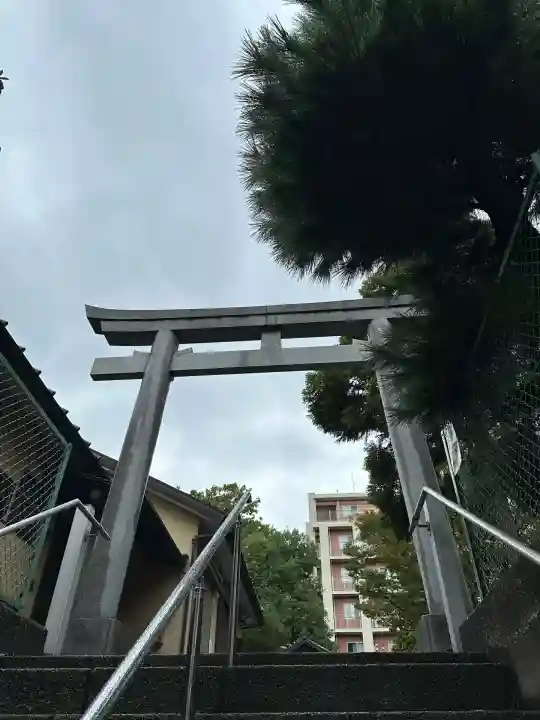 大棚・中川杉山神社(神奈川県)