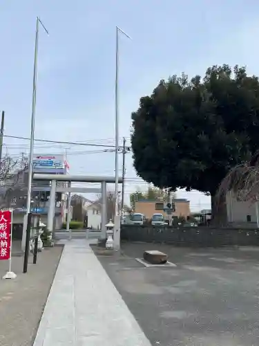 本村神明社の{uncategorized: "未分類", other: "その他", undefined: "問題あり", building: "その他建物", grave: "お墓", sacred_gate: "鳥居", guardian: "狛犬", statue: "像", buddha: "仏像", history: "歴史", nature: "自然", garden: "庭園", animal: "動物", pagoda: "塔", temizu: "手水舎", mountain_gate: "山門・神門", sanctuary: "本殿・本堂", subordinate: "末社・摂社", art: "芸術", scenery: "景色", jizo: "地蔵", ema: "絵馬", goshuin: "御朱印", omikuji: "おみくじ", items: "授与品その他", amulet: "お守り", goshuincho: "御朱印帳", eats: "食事", festival: "お祭り", votive_dance: "神楽", shichigosan: "七五三参", wedding: "結婚式", experience: "体験その他", initially: "初詣", around: "周辺", anti_infection: "感染症対策"}