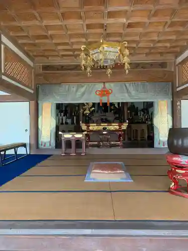 自性院の本殿・本堂