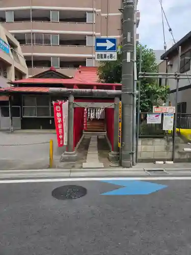 鐘塚稲荷神社の{uncategorized: "未分類", other: "その他", undefined: "問題あり", building: "その他建物", grave: "お墓", sacred_gate: "鳥居", guardian: "狛犬", statue: "像", buddha: "仏像", history: "歴史", nature: "自然", garden: "庭園", animal: "動物", pagoda: "塔", temizu: "手水舎", mountain_gate: "山門・神門", sanctuary: "本殿・本堂", subordinate: "末社・摂社", art: "芸術", scenery: "景色", jizo: "地蔵", ema: "絵馬", goshuin: "御朱印", omikuji: "おみくじ", items: "授与品その他", amulet: "お守り", goshuincho: "御朱印帳", eats: "食事", festival: "お祭り", votive_dance: "神楽", shichigosan: "七五三参", wedding: "結婚式", experience: "体験その他", initially: "初詣", around: "周辺", anti_infection: "感染症対策"}